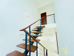 Ultra Modern Luxury Home for Sale – Madiwela, Kotte