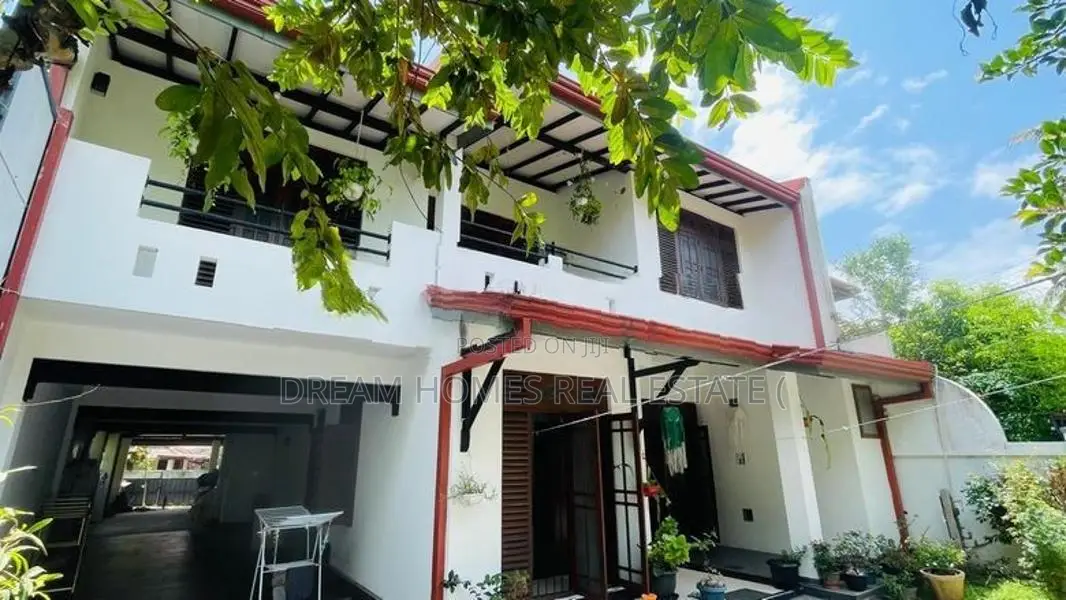 Luxury 2-Storey House for Sale – Kurunegala Town