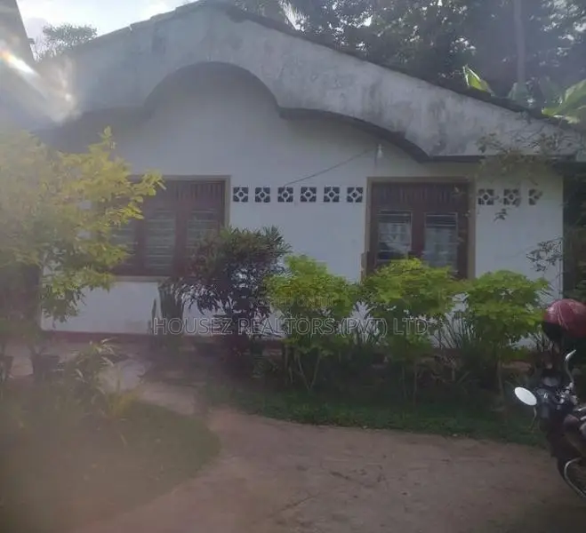 Land with House for Sale – Yanthampalawa, Kurunegala