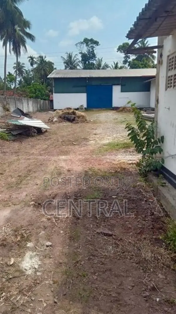 16,000 sqft warehouse for sale in Kotugoda, Ja-Ela (C7-9956)