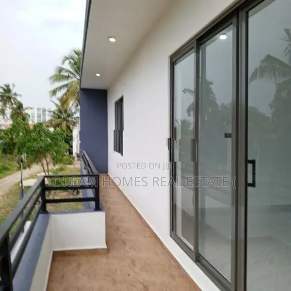 Luxury 2-Storey House for Sale – Thimbirgaskatuwa, Negombo