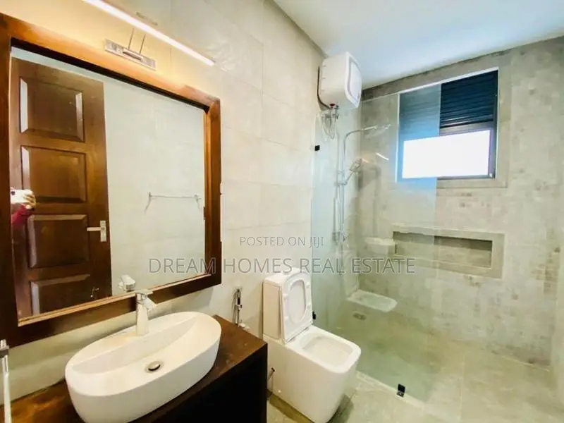 Luxury 5 Bedroom House for Sale in Thalahena, Malabe