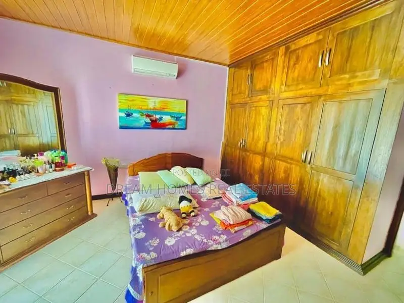 Luxury 3-Bedroom Home for Sale in Kadawatha