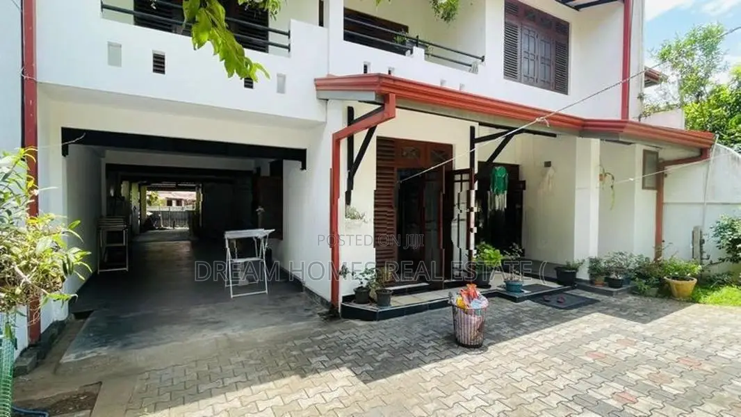 Luxury 2-Storey House for Sale – Kurunegala Town