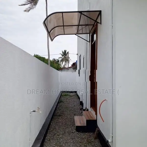 Luxury 2-Storey House for Sale – Thimbirgaskatuwa, Negombo