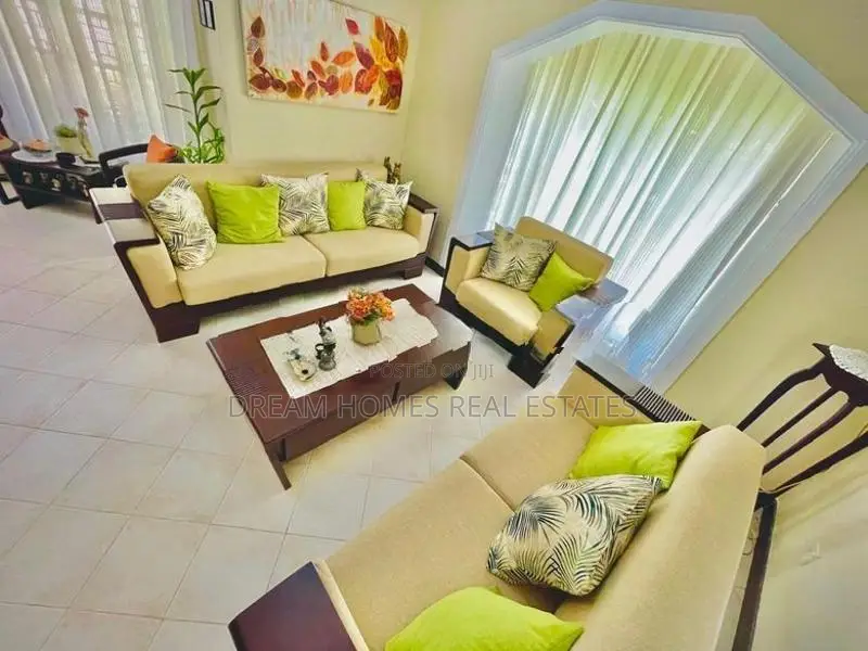Luxury 3-Bedroom Home for Sale in Kadawatha