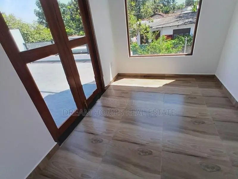 Brand New Luxury Modern Home for Sale in Kesbewa – Makandana