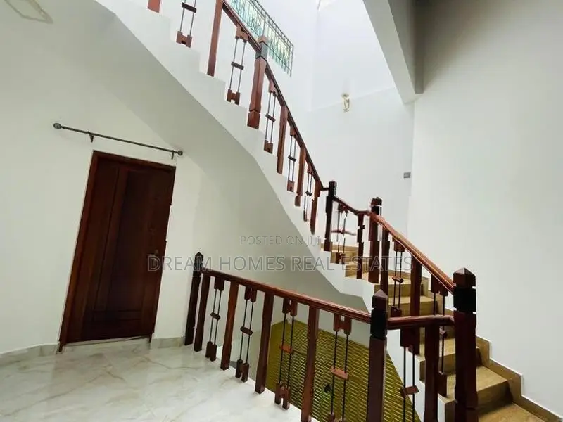 Luxury House for Sale – Kelaniya