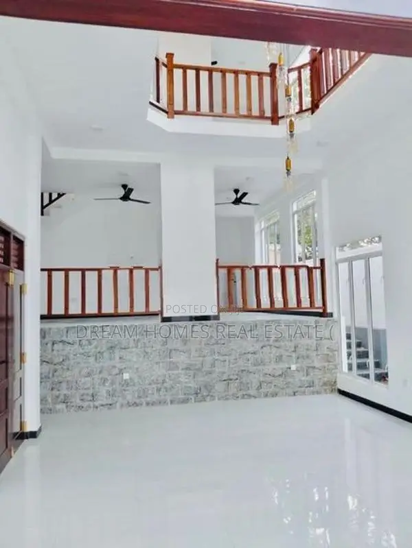 Brand New Luxury House – Palanwatte, Pannipitiya