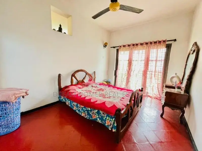 4 Bedroom Family Home for Sale – Gallage Mawatha