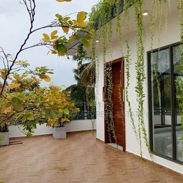 Luxury 2-Storey House for Sale – Thimbirgaskatuwa, Negombo