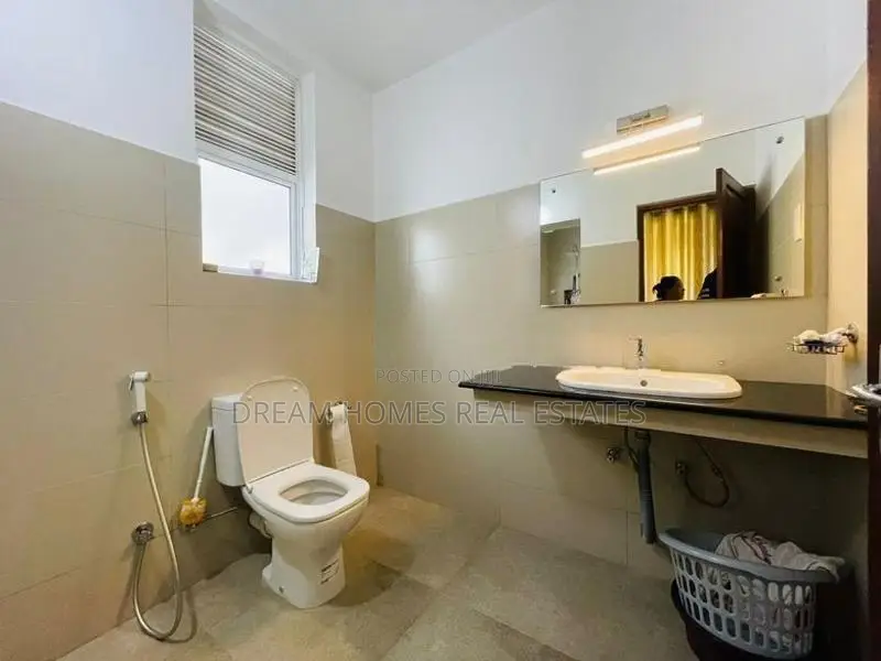 Luxury House for Sale in Kadawatha