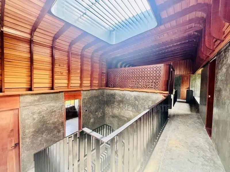 Luxury House for Sale in Rajagiriya – Kalapaluwawa