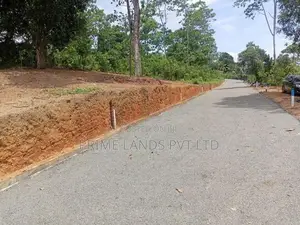 Lands in Ambalangoda