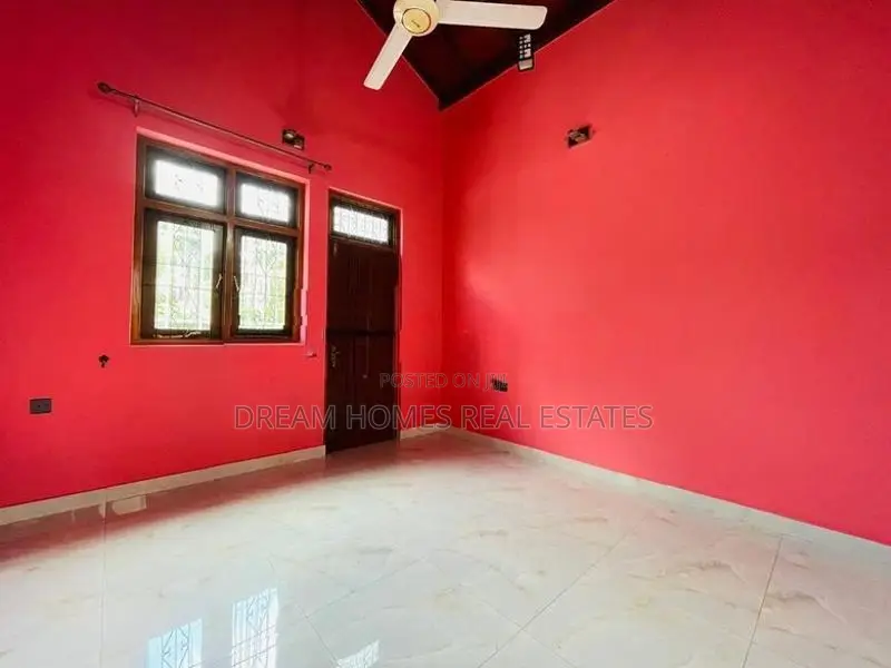 Luxury House for Sale – Kelaniya
