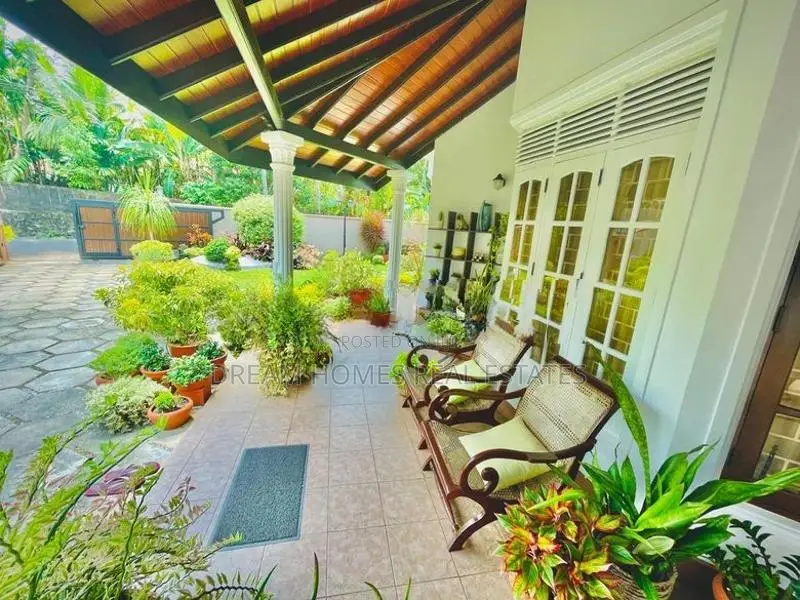 Luxury 3-Bedroom Home for Sale in Kadawatha