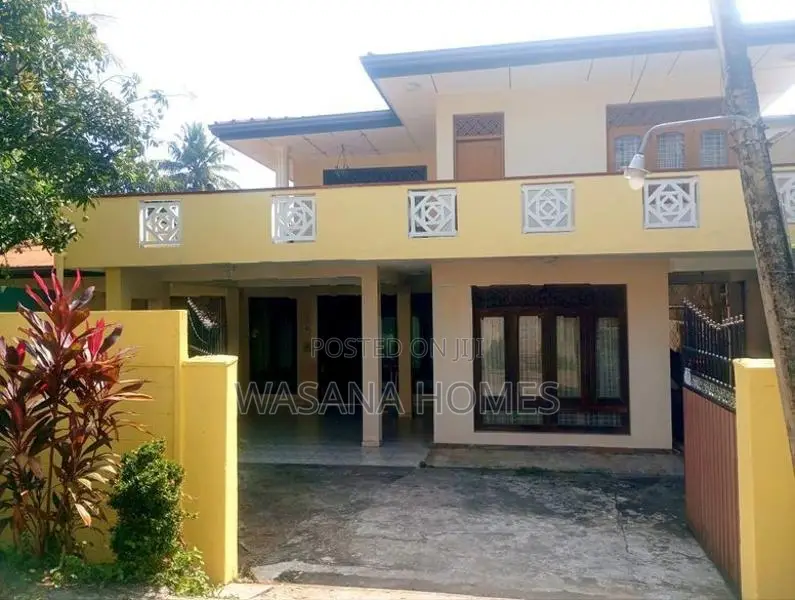 Valuable Two Story House for Sale Maharagama Town