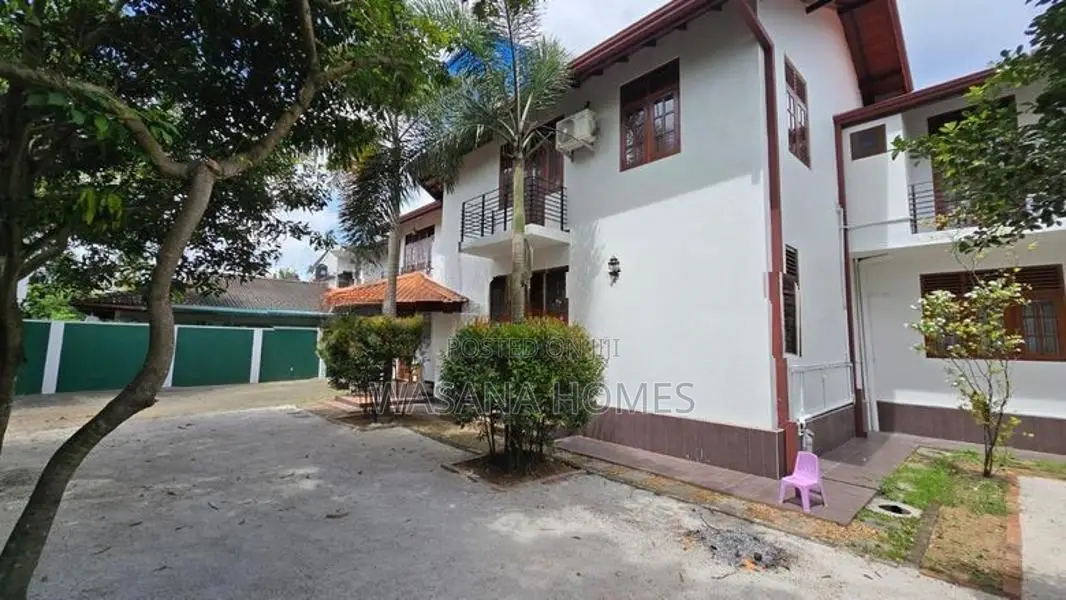 Stunning House for Sale Maharagama Town
