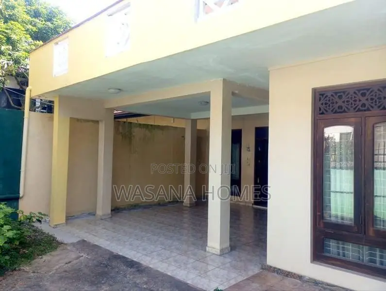 Valuable Two Story House for Sale Maharagama Town