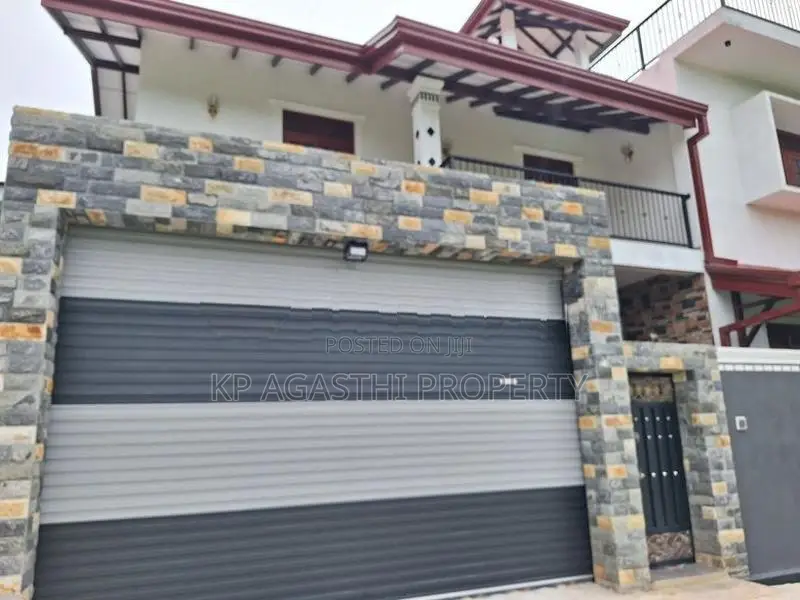 3 st brand new luxury house for sale in piliyandala