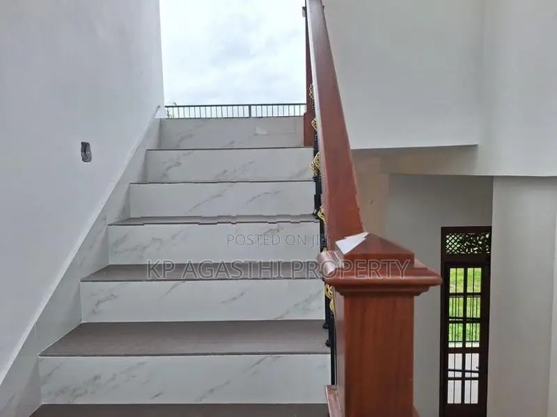 3 st brand new luxury house for sale in piliyandala