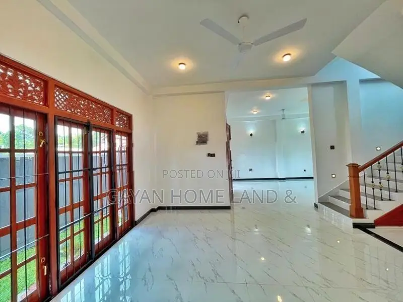 Brand New Luxury 03 Storey Quality House For Sale In Kesbewa Piliyanda