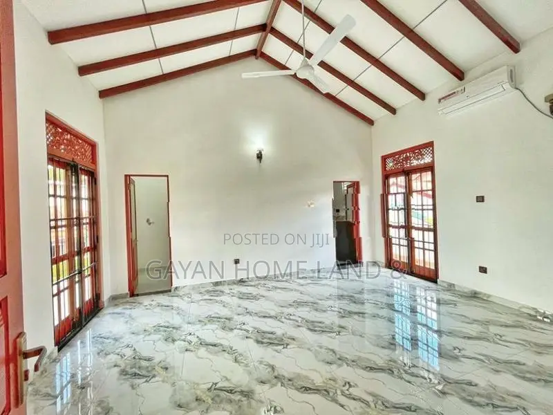 Brand New Luxury 03 Storey Quality House For Sale In Kesbewa Piliyanda