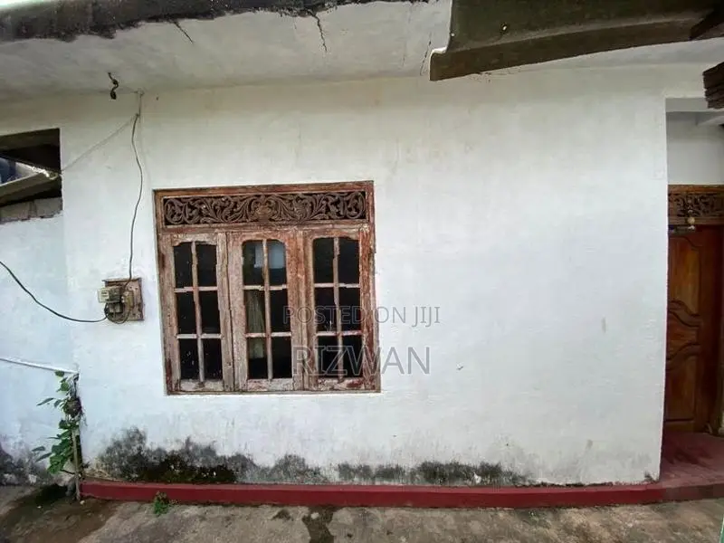 House With Land for Sale in Kolonnawa