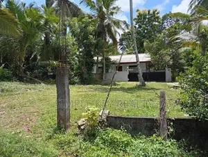 Kottawa 6 Perched Valuable Land for Sale
