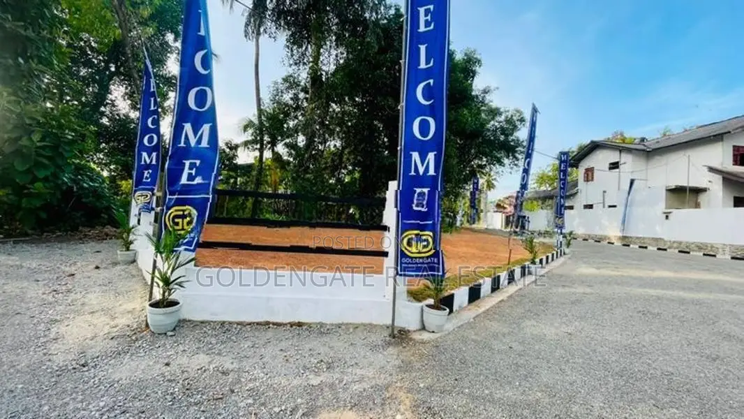 Yakkala නගරයෙන් නුවර පාරට 500m ඉඩමක්
