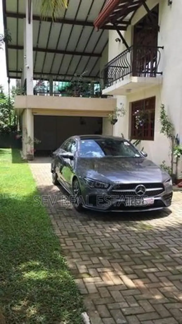 HOUSE FOR SALE IN MEEGODA|90,000,000