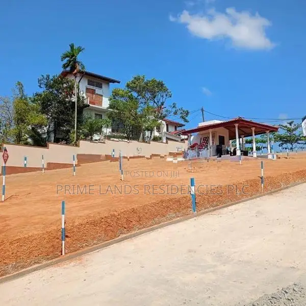 Land for Sale in Kadawatha