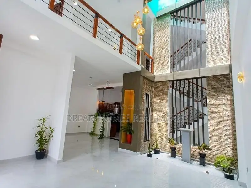 Modern 4-Bedroom House for Sale – Piliyandala, Kesbewa