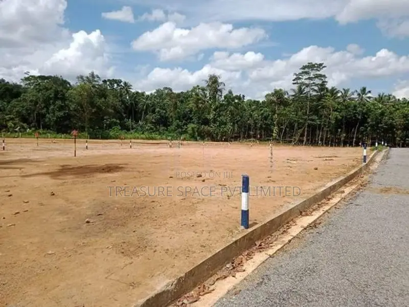 Land for sale at Handapangoda