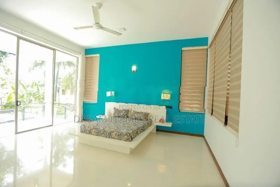 31 Perch Luxury House for Sale – Nugegoda