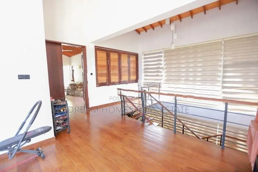 31 Perch Luxury House for Sale – Nugegoda