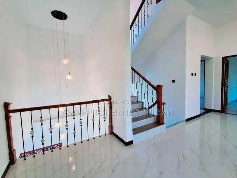 Paddy Field Facing Luxury House for Sale in Piliyandala Kesbawa