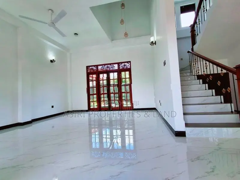 Paddy Field Facing Luxury House for Sale in Piliyandala Kesbawa