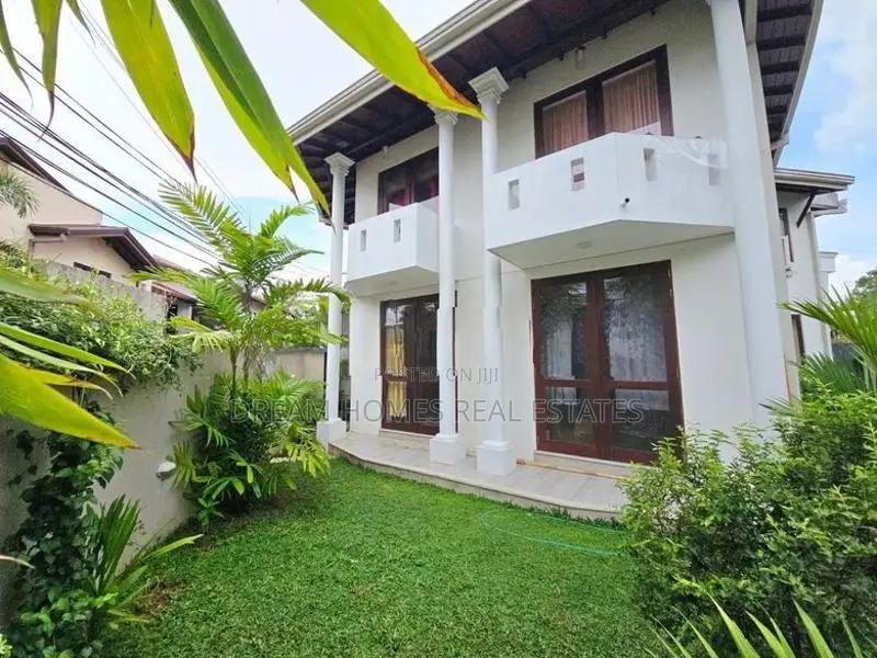 5 Bedroom House with Solar System for Sale – Pannipitiya