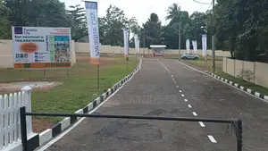 8 P and 9 land lots in Hokandara, Thalawathugoda