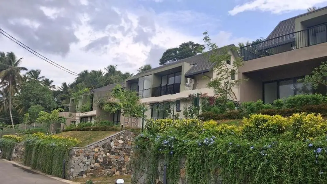 Scottish Villas for sale in Kandy Digana