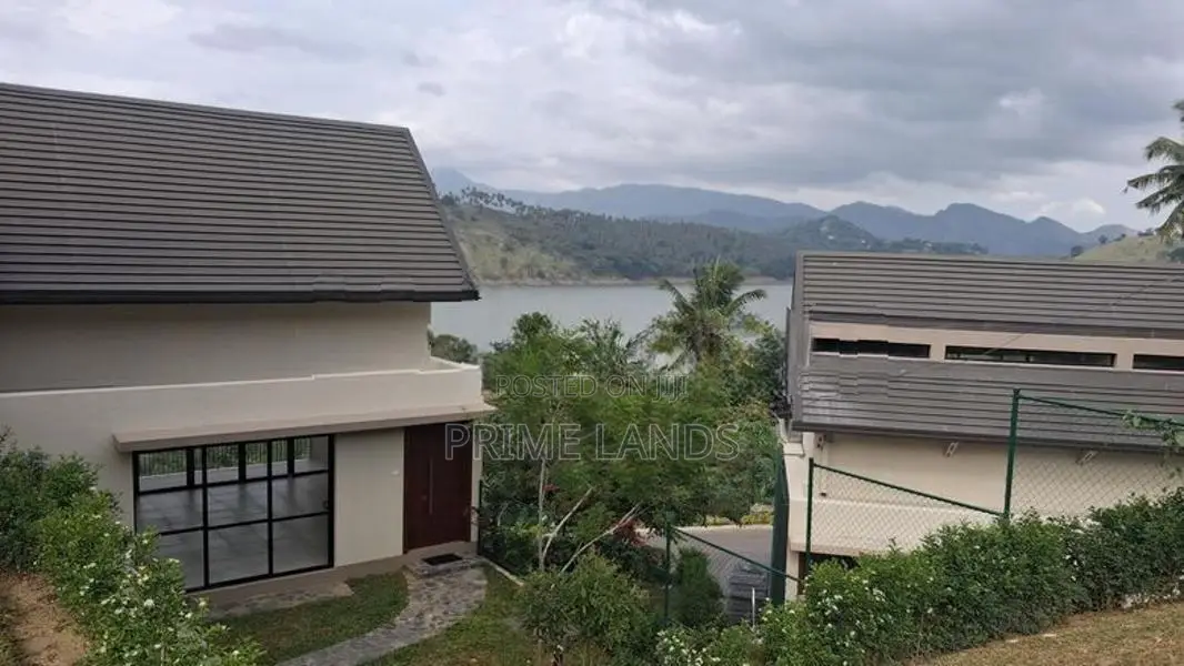 Scottish Villas for sale in Kandy Digana