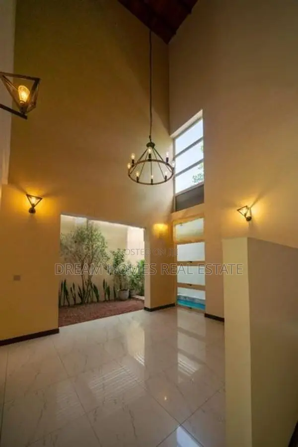 Luxury House for Sale – 15 Perches | 3,880 Sqft Boralesgamuwa