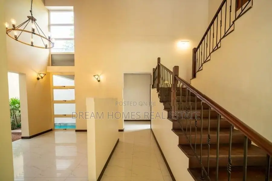 Luxury House for Sale – 15 Perches | 3,880 Sqft Boralesgamuwa