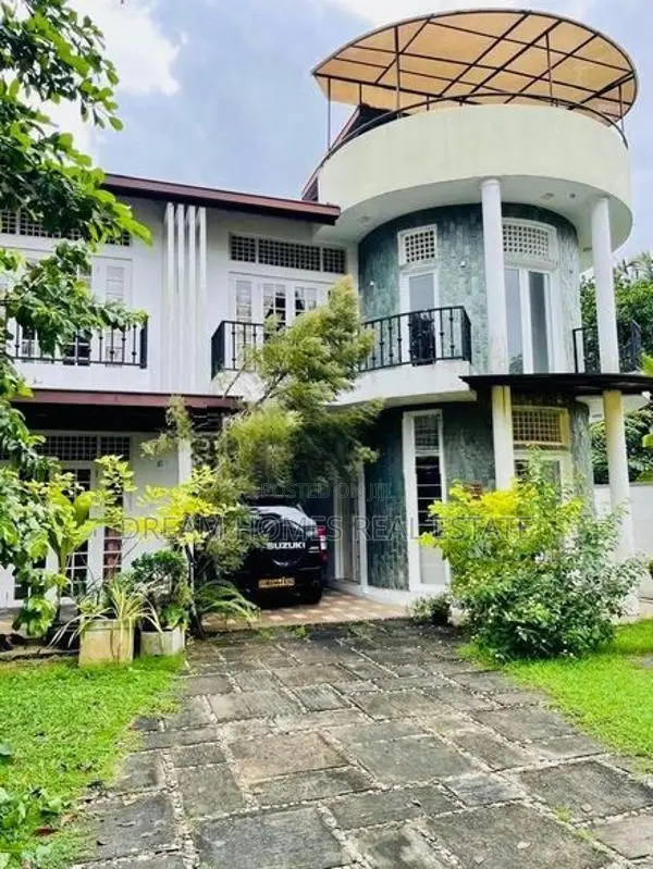 Two-Storey House for Sale – Lake Terrace, Athurugiriya