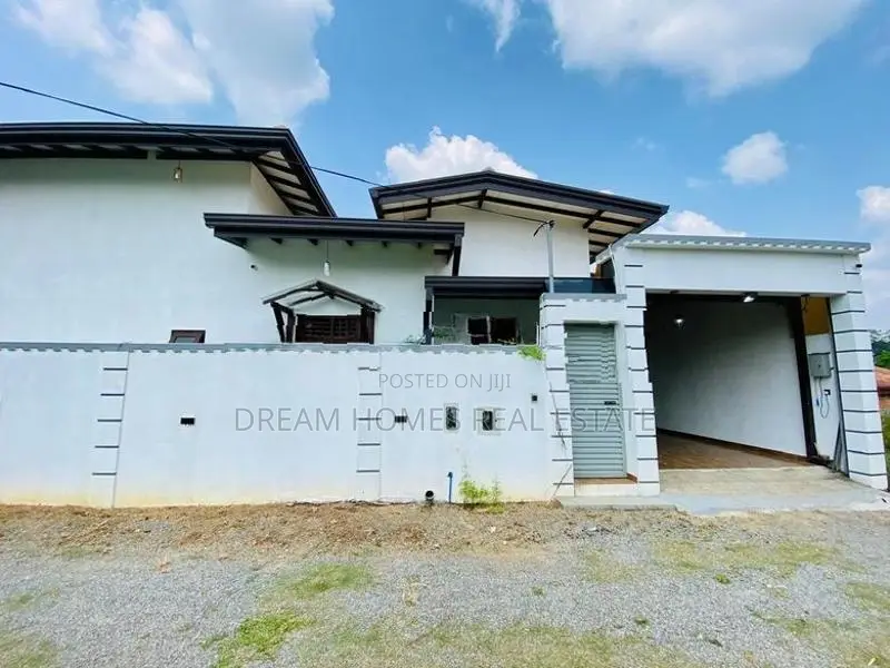 Modern Single-Story House for Sale – Athurugiriya