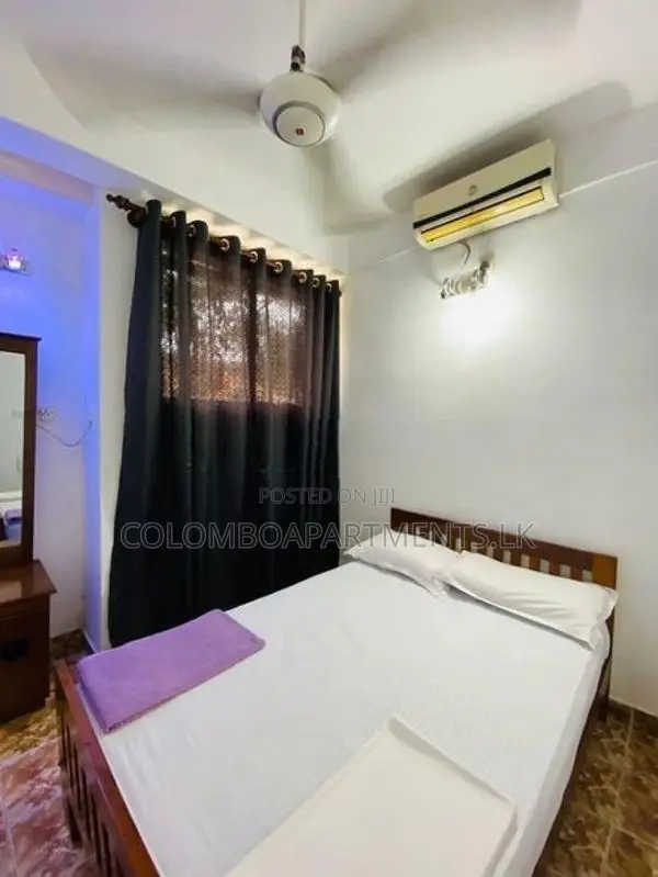 Wellawatta Apartment for Short-Term Rental. (CSH101)