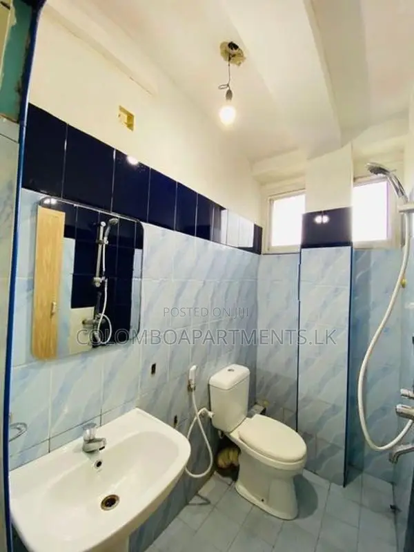 Wellawatta Apartment for Short-Term Rental. (CSH101)