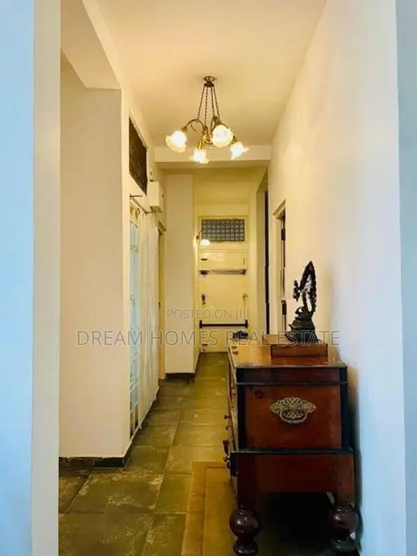 Two-Storey House for Sale – Lake Terrace, Athurugiriya