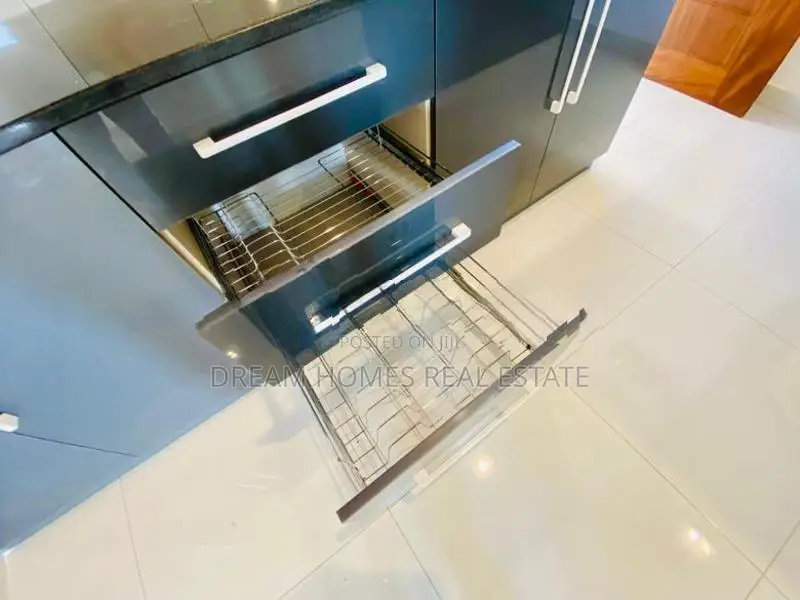 New 3-Bedroom House for Sale – Athurugiriya